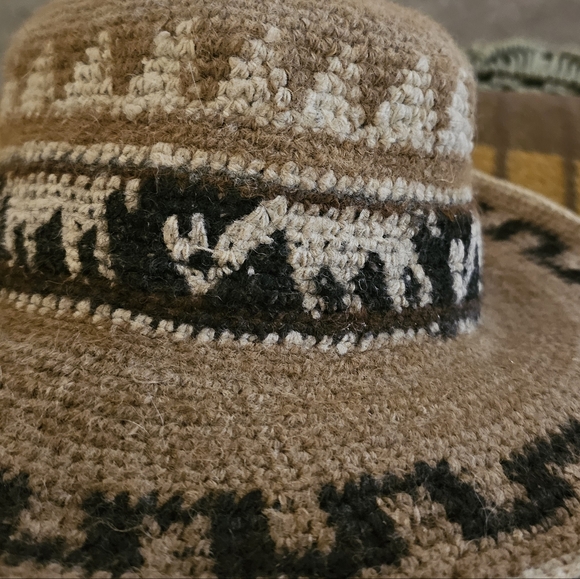 Vintage Peruvian 100% Alpaca Hat - Picture 5 of 9